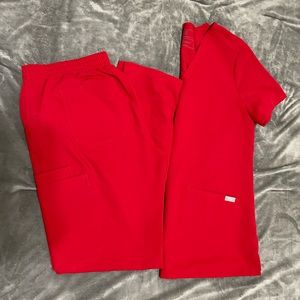 FIGS Scrubs Set